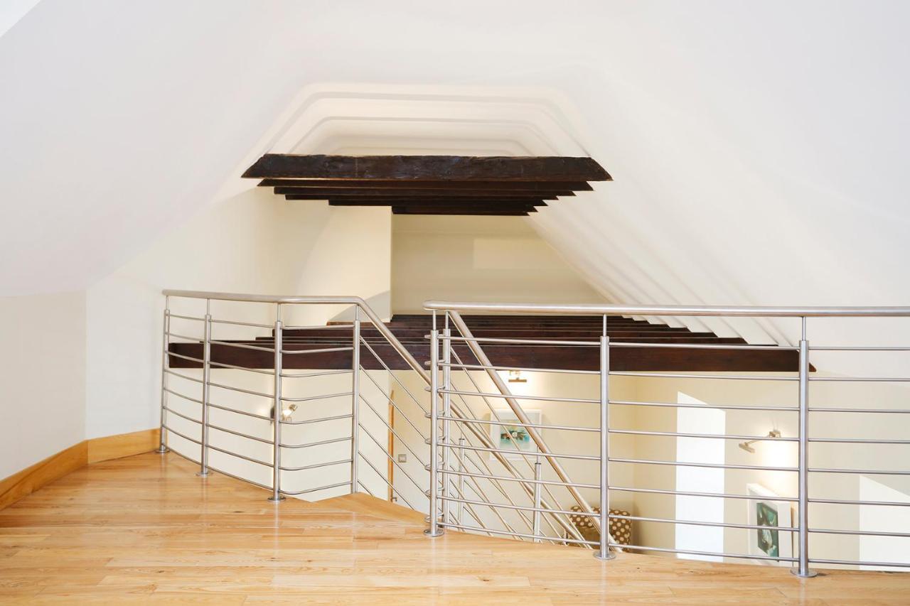 ALTIDO Unique Mezzanine Apartment in St Andrews Esterno foto