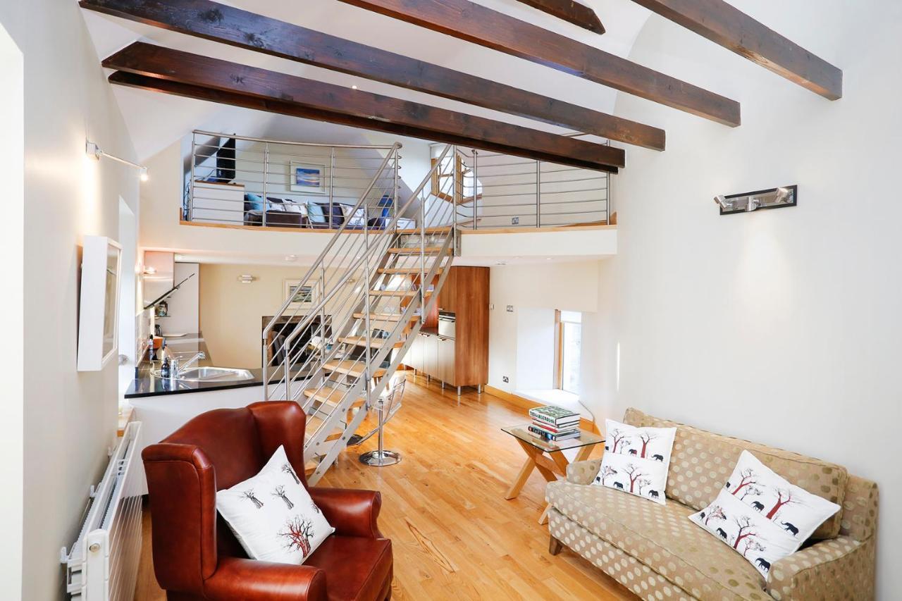 ALTIDO Unique Mezzanine Apartment in St Andrews Esterno foto